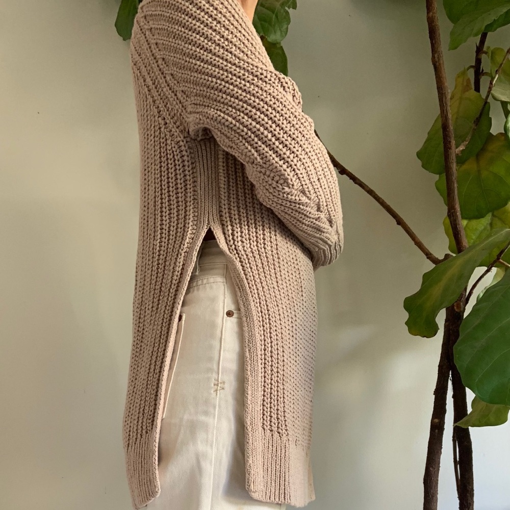 Wilfred sweater